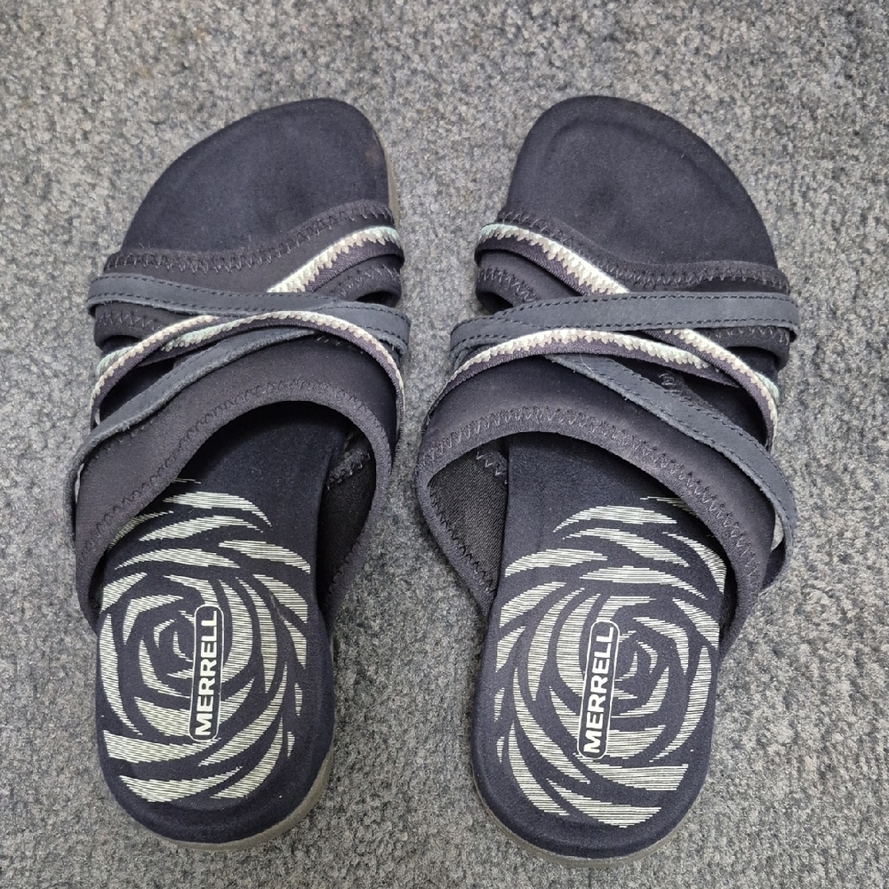 Merrell Women's Black and Gray Sandals